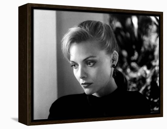 TEQUILA SUNRISE, 1988 directed by ROBERT TOWNE Michelle Pfeiffer (b/w photo)-null-Framed Stretched Canvas