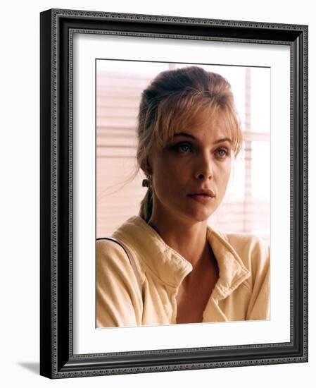 TEQUILA SUNRISE, 1988 directed by ROBERT TOWNE Michelle Pfeiffer (photo)-null-Framed Photo