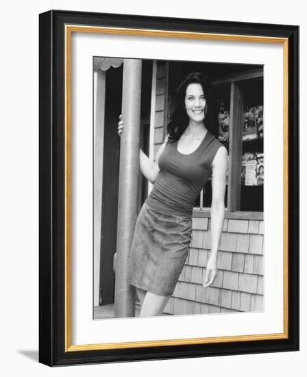 Terry Farrell-null-Framed Photo