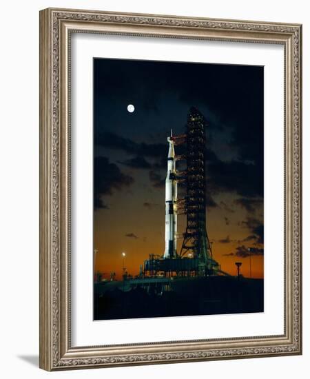 Test Flight of Giant Saturn V Rocket for Apollo 4 Mission at Kennedy Space Center, Nov 8, 1967-null-Framed Photo