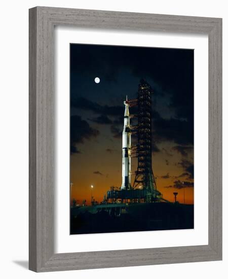 Test Flight of Giant Saturn V Rocket for Apollo 4 Mission at Kennedy Space Center, Nov 8, 1967-null-Framed Photo