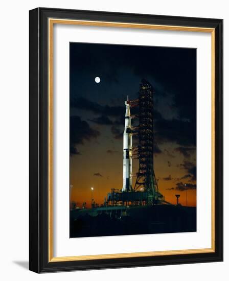 Test Flight of Giant Saturn V Rocket for Apollo 4 Mission at Kennedy Space Center, Nov 8, 1967-null-Framed Photo