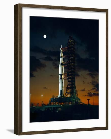 Test Flight of Giant Saturn V Rocket for Apollo 4 Mission at Kennedy Space Center, Nov 8, 1967-null-Framed Photo