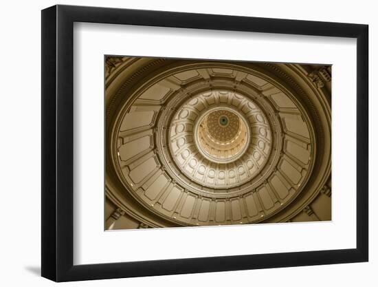 TEXAS STATE CAPITOL, AUSTIN TEXAS - Looking up inside the dome of the Texas state capitol building-null-Framed Photographic Print