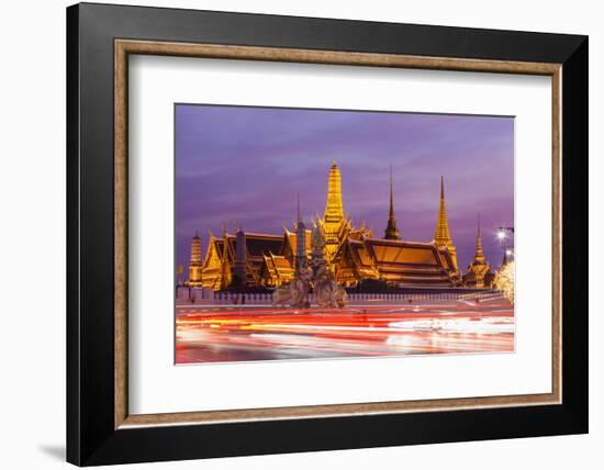 Thailand, Bangkok, Grand Palace, Wat Phra Kaeo-Steve Vidler-Framed Photographic Print