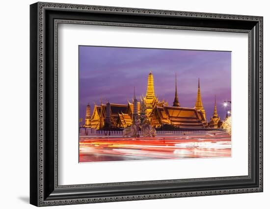 Thailand, Bangkok, Grand Palace, Wat Phra Kaeo-Steve Vidler-Framed Photographic Print