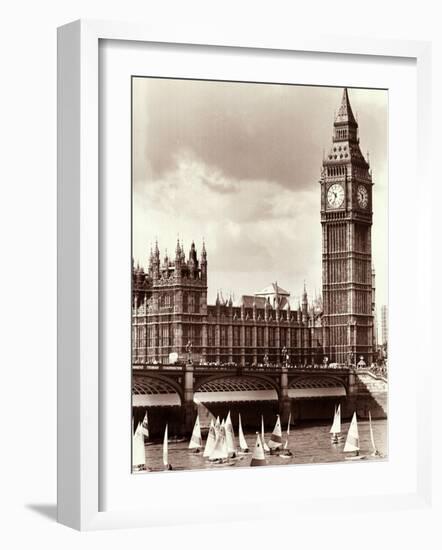 Thames Day on the River Between Westminister and Hungerford Bridges-null-Framed Photographic Print