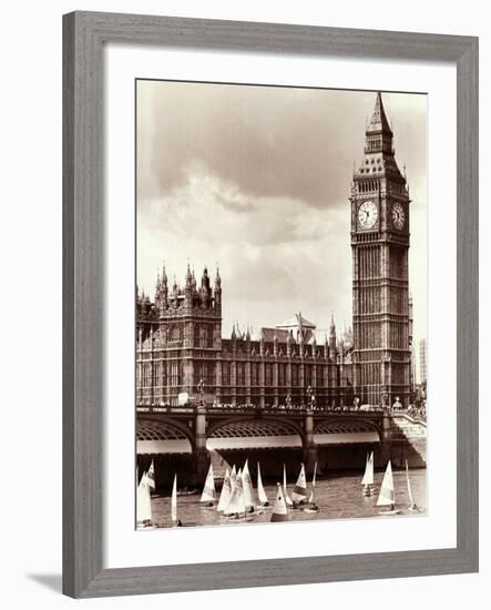 Thames Day on the River Between Westminister and Hungerford Bridges-null-Framed Photographic Print