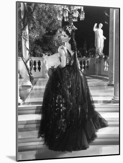 THAT HAMILTON WOMAN, 1941 directed by ALEXANDER KORDA Vivien Leigh (b/w photo)-null-Mounted Photo