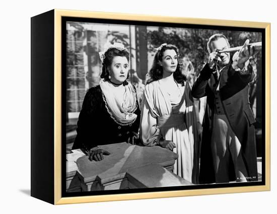 THAT HAMILTON WOMAN, 1941 directed by ALEXANDER KORDA Vivien Leigh (b/w photo)-null-Framed Stretched Canvas