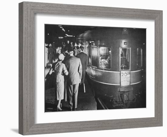 The '20th Century Limited' Luxury Train of the New York Central System, C.1938-null-Framed Photographic Print