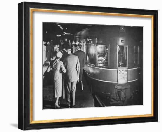 The '20th Century Limited' Luxury Train of the New York Central System, C.1938-null-Framed Photographic Print