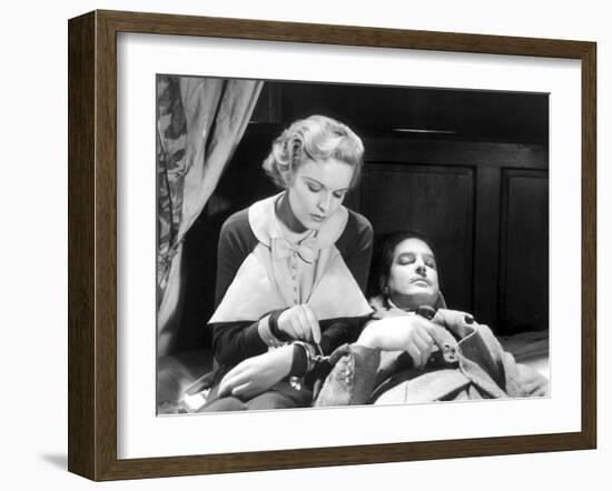 The 39 Steps, Madeleine Carroll, Robert Donat, 1935-null-Framed Photo