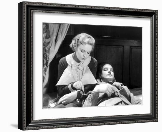 The 39 Steps, Madeleine Carroll, Robert Donat, 1935-null-Framed Photo