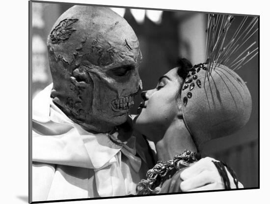 The Abominable Dr. Phibes-null-Mounted Photo