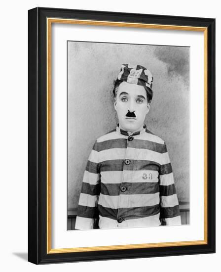 The Adventurer, Charlie Chaplin, 1917-null-Framed Photo