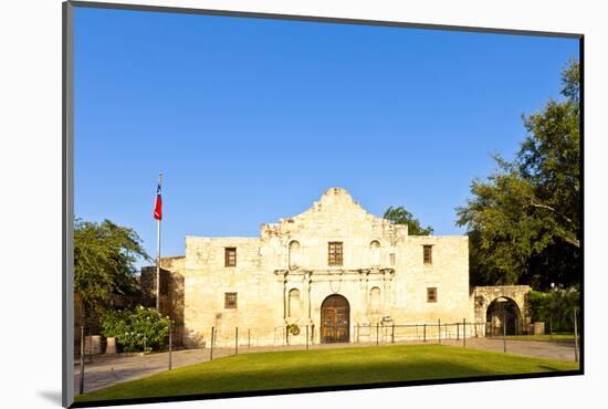 The Alamo, Mission San Antonio De Valero, San Antonio, Texas, United States of America-Kav Dadfar-Mounted Photographic Print