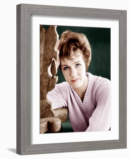 THE AMERICANIZATION OF EMILY, Julie Andrews, 1964-null-Framed Photo