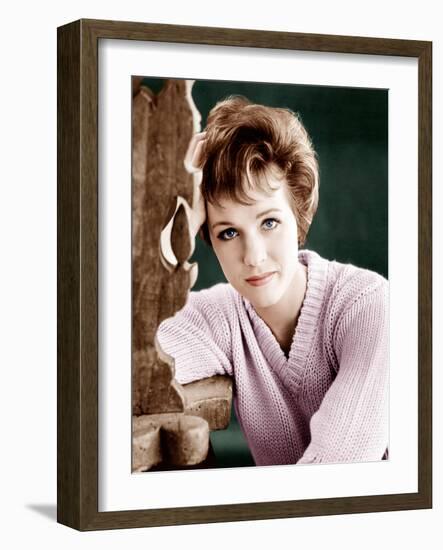 THE AMERICANIZATION OF EMILY, Julie Andrews, 1964-null-Framed Photo