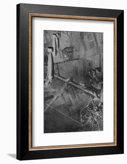 'The Americans Lend a Hand', 1940-1942, (1943)-Unknown-Framed Photographic Print