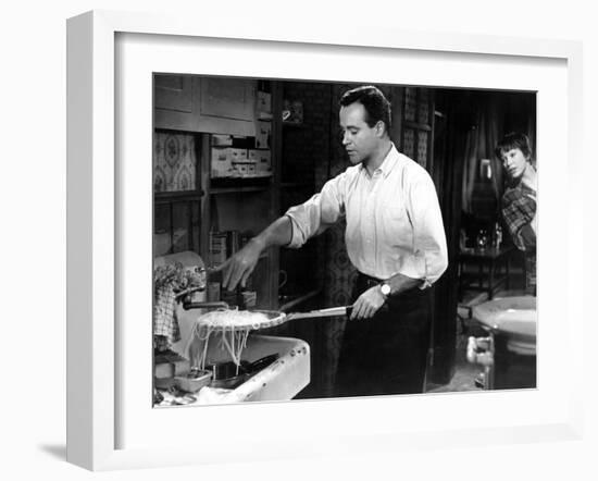 The Apartment, Jack Lemmon, Shirley MacLaine, 1960-null-Framed Photo