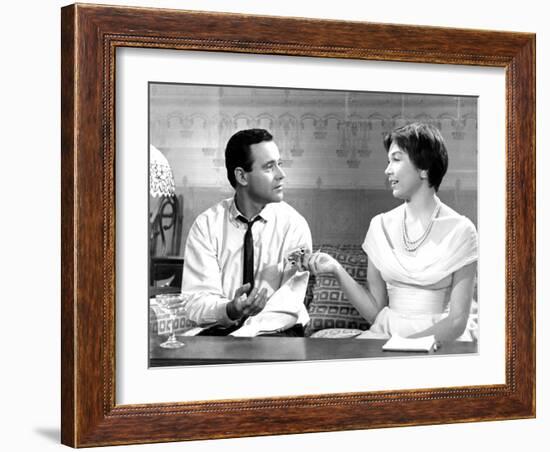 The Apartment, Jack Lemmon, Shirley MacLaine, 1960-null-Framed Photo