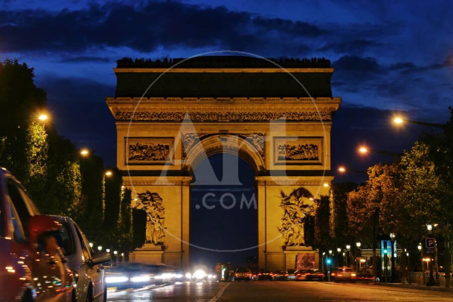 the arc de triomphe