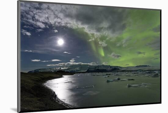 The Aurora Borealis (Northern Lights) over Jokulsarlon Glacial Lagoon, Vatnajokull National Park-Lee Frost-Mounted Photographic Print