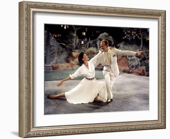 The Band Wagon, Cyd Charisse, Fred Astaire, 1953, "Dancing In The Dark" Production Number-null-Framed Photo