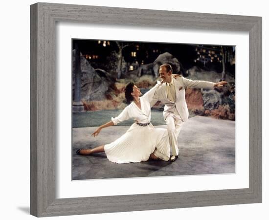 The Band Wagon, Cyd Charisse, Fred Astaire, 1953, "Dancing In The Dark" Production Number-null-Framed Photo