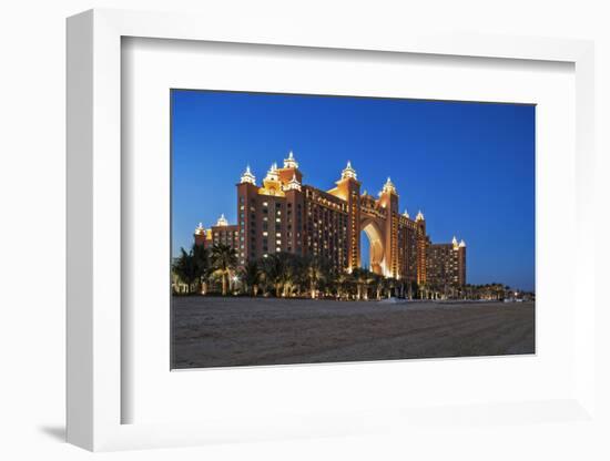 The Beach and the Atlantis 5 Star Resort Complex Designed by the Architects Watg, Dubai-Cahir Davitt-Framed Photographic Print