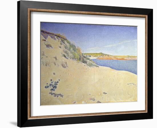 The Beach at Saint-Briac. Op. 212 (Sandy Seashor), 1890-Paul Signac-Framed Giclee Print