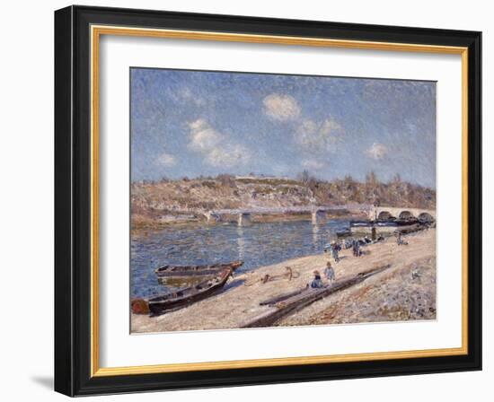 The Beach at Saint-Mammès, 1884-Alfred Sisley-Framed Giclee Print