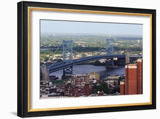 The Benjamin Franklin Bridge Crosses the Delaware River Connecting Philadelphia, Pennsylvania and C-pdb1-Framed Photographic Print