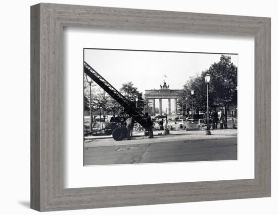 The Berlin Wall, under Construction in August 1961-null-Framed Photographic Print