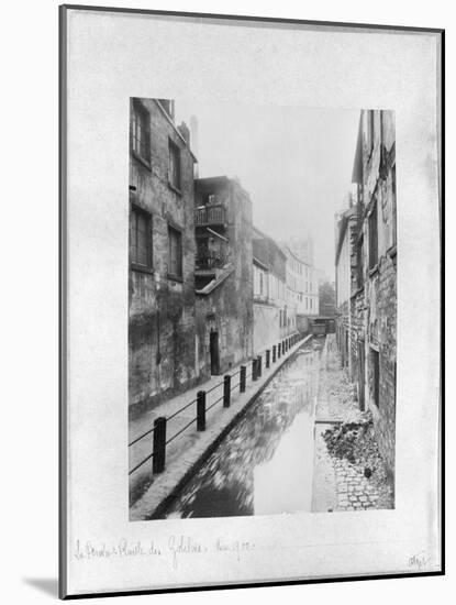The Bievre, Ruelle des Gobelins, Paris, May 1900-Eugene Atget-Mounted Giclee Print