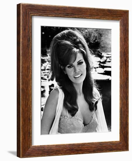 The Biggest Bundle of Them All, Raquel Welch, 1968-null-Framed Photo