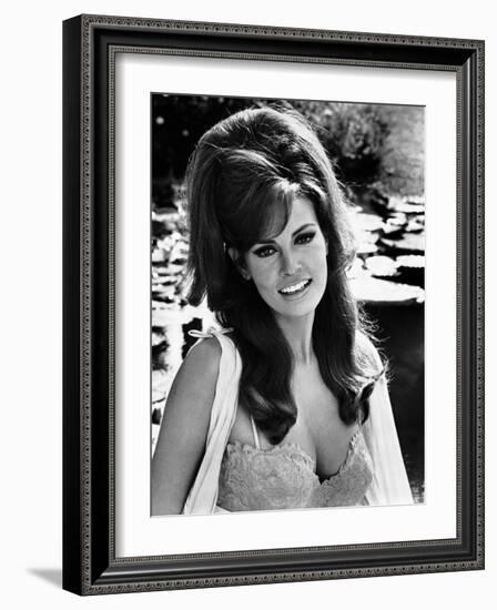 The Biggest Bundle of Them All, Raquel Welch, 1968-null-Framed Photo