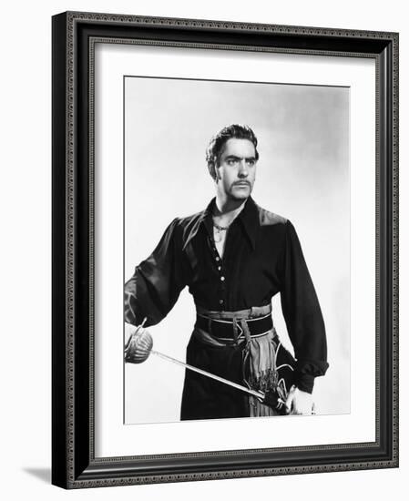 The Black Swan, Tyrone Power, 1942-null-Framed Photo