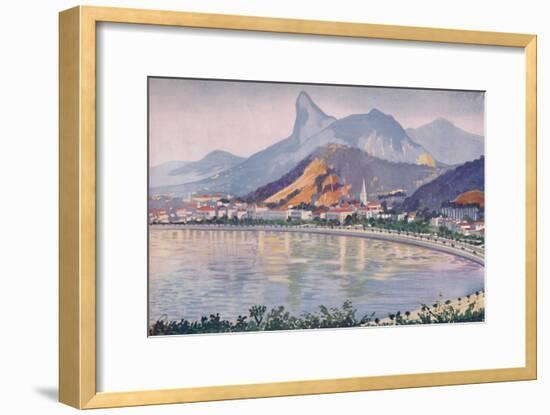 'The Botafogo portion of Rio's Bay-side Avenue, overlooked by Corcovado Mountain', 1914-Unknown-Framed Giclee Print
