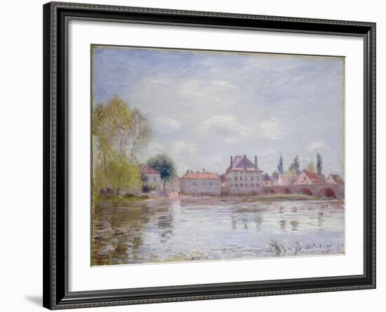 The Bridge at Moret-Sur-Loing, 1890-Alfred Sisley-Framed Giclee Print