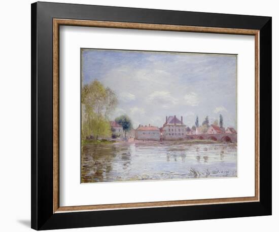 The Bridge at Moret-Sur-Loing, 1890-Alfred Sisley-Framed Giclee Print