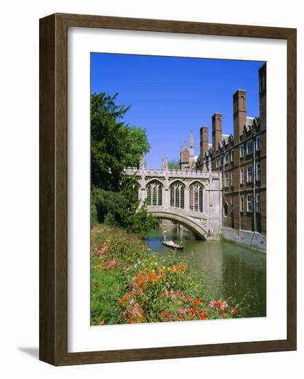 The Bridge of Sighs, St. John's College, Cambridge, Cambridgeshire, England, UK-Geoff Renner-Framed Photographic Print