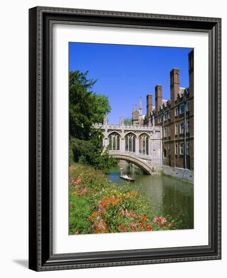 The Bridge of Sighs, St. John's College, Cambridge, Cambridgeshire, England, UK-Geoff Renner-Framed Photographic Print