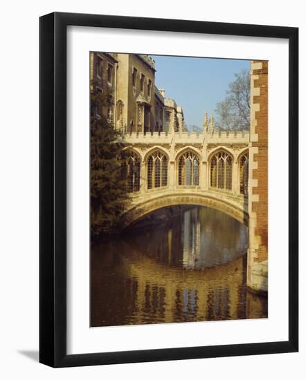 The Bridge of Sighs, St. John's College, Cambridge, Cambridgeshire, England, UK-Christina Gascoigne-Framed Photographic Print
