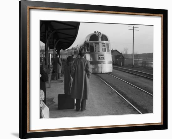 The Burlington Zephyr, East Dubuque, Illinois, c.1940-John Vachon-Framed Photo