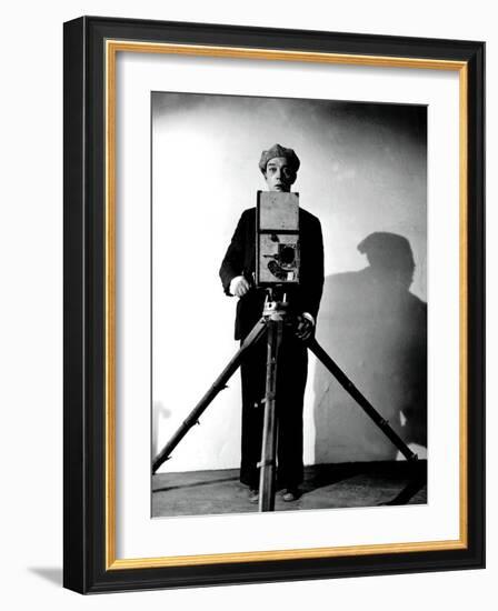 The Cameraman, Buster Keaton, 1928-null-Framed Photo