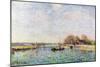 The Canal, 1884 (Oil on Canvas)-Alfred Sisley-Mounted Giclee Print
