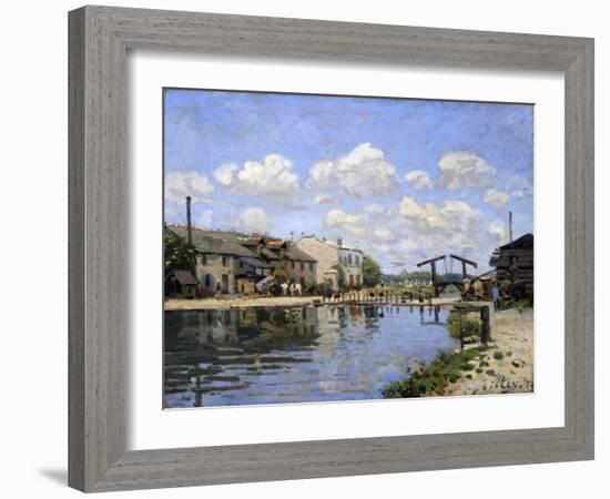 The Canal Saint-Martin, Paris, 1872-Alfred Sisley-Framed Giclee Print