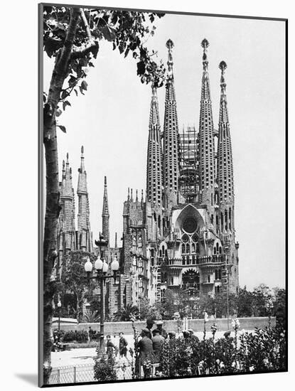 The Cathedral of the Sagrada Familia in Barcelona, 1939-null-Mounted Photographic Print